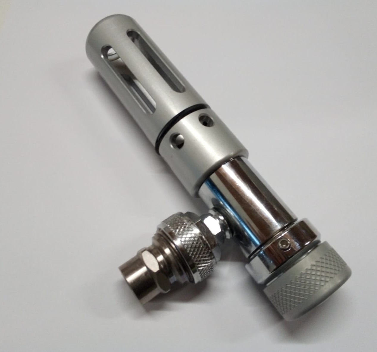 Keg Charger "PISGAS" für 16g Kohlensäure-Kartuschen - Metallausführung