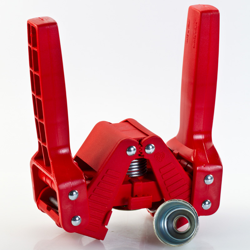 Kronenverkorker zum Verschließen von Flaschen mit Kronkorken